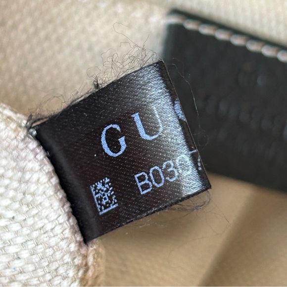 Gucci SoHo Disco Camera Bag - Picture 13 of 17